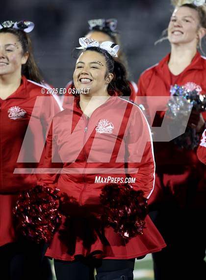Thumbnail 2 in Ferndale vs. St. Vincent de Paul (CIF NCS D5 Final) photogallery.
