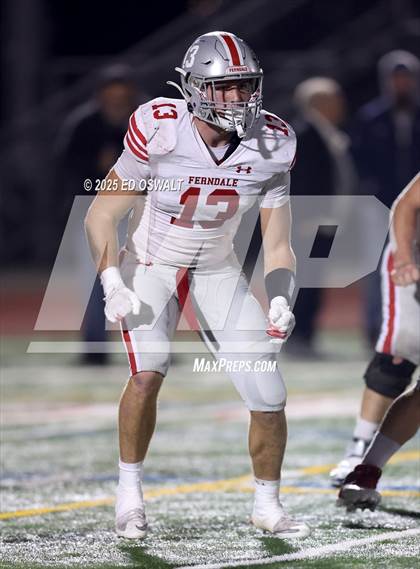 Thumbnail 2 in Ferndale vs. St. Vincent de Paul (CIF NCS D5 Final) photogallery.
