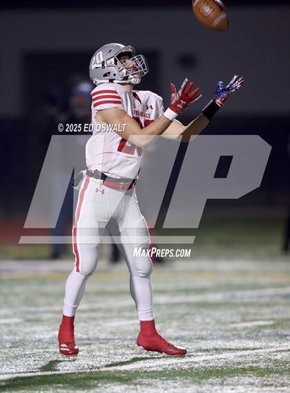 Thumbnail 3 in Ferndale vs. St. Vincent de Paul (CIF NCS D5 Final) photogallery.