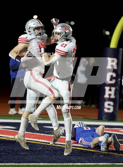 Thumbnail 2 in Ferndale vs. St. Vincent de Paul (CIF NCS D5 Final) photogallery.