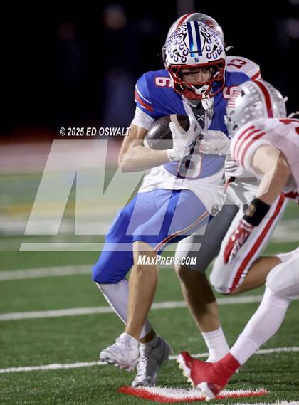 Thumbnail 3 in Ferndale vs. St. Vincent de Paul (CIF NCS D5 Final) photogallery.