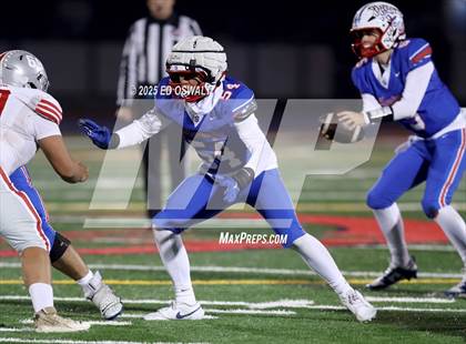 Thumbnail 2 in Ferndale vs. St. Vincent de Paul (CIF NCS D5 Final) photogallery.