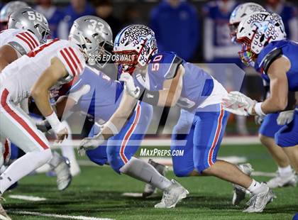 Thumbnail 3 in Ferndale vs. St. Vincent de Paul (CIF NCS D5 Final) photogallery.