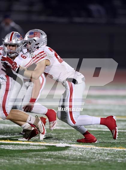 Thumbnail 2 in Ferndale vs. St. Vincent de Paul (CIF NCS D5 Final) photogallery.