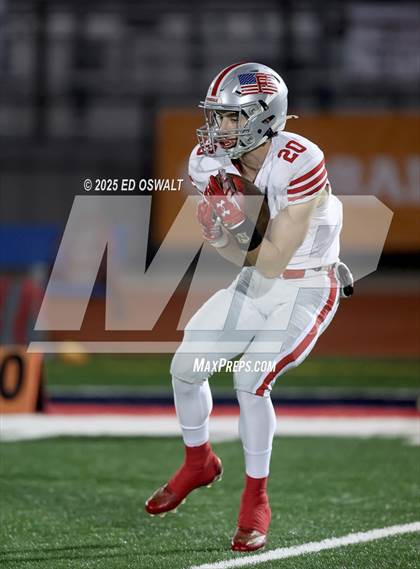Thumbnail 3 in Ferndale vs. St. Vincent de Paul (CIF NCS D5 Final) photogallery.