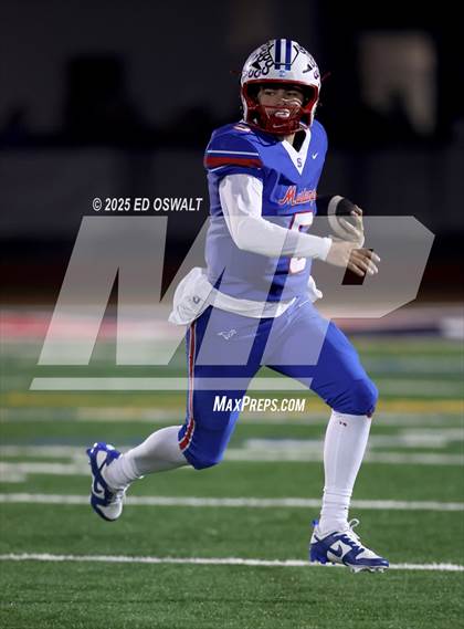 Thumbnail 2 in Ferndale vs. St. Vincent de Paul (CIF NCS D5 Final) photogallery.