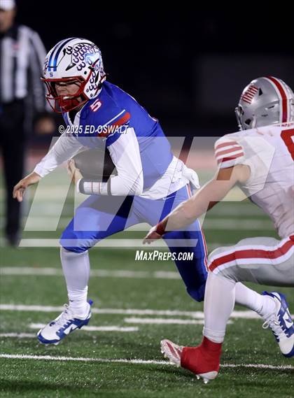 Thumbnail 3 in Ferndale vs. St. Vincent de Paul (CIF NCS D5 Final) photogallery.
