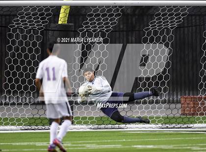 Thumbnail 3 in Humble vs. Bellaire (CFISD Soccer Showcase) photogallery.