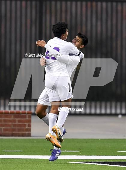Thumbnail 3 in Humble vs. Bellaire (CFISD Soccer Showcase) photogallery.