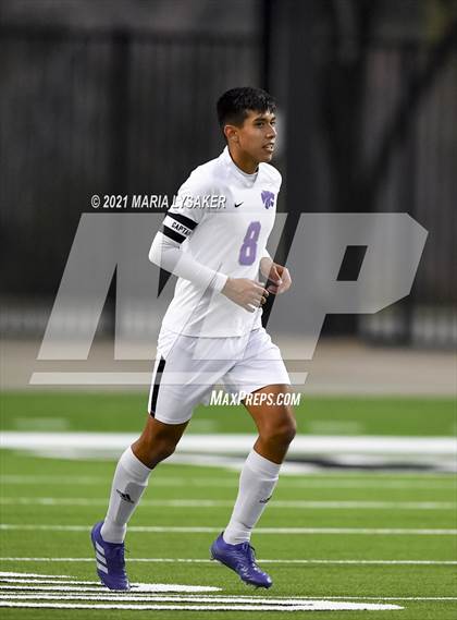 Thumbnail 1 in Humble vs. Bellaire (CFISD Soccer Showcase) photogallery.