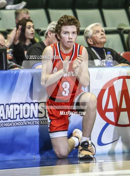 Thumbnail 1 in Amherst Central vs New Hartford (NYSPHSAA Class A Semifinal) photogallery.