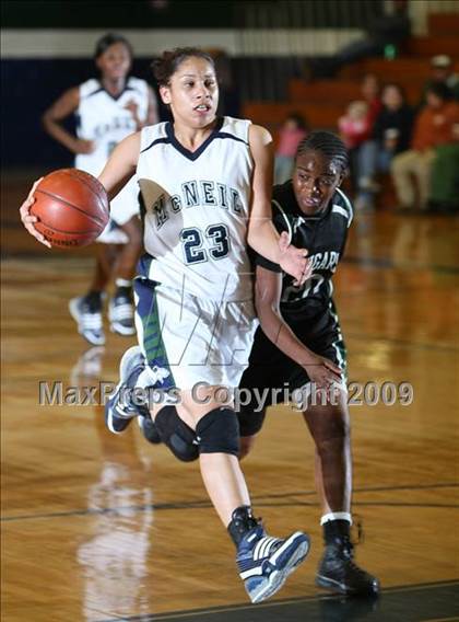 Thumbnail 1 in Connally @ McNeil photogallery.