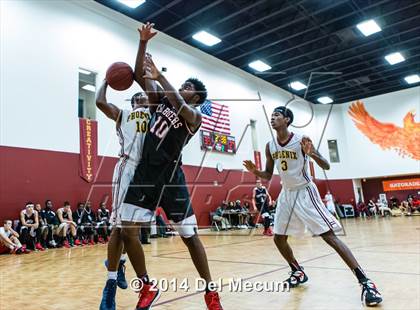 Thumbnail 1 in Strawberry Crest @ Brooks DeBartolo Collegiate photogallery.