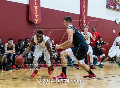 Thumbnail 2 in Strawberry Crest @ Brooks DeBartolo Collegiate photogallery.