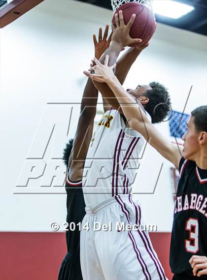 Thumbnail 1 in Strawberry Crest @ Brooks DeBartolo Collegiate photogallery.
