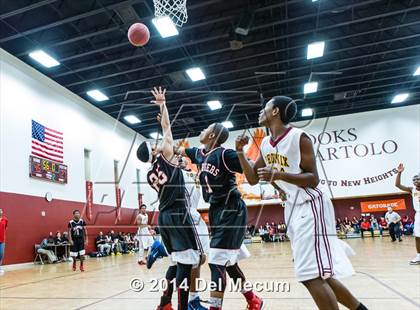 Thumbnail 2 in Strawberry Crest @ Brooks DeBartolo Collegiate photogallery.