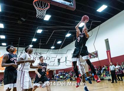 Thumbnail 2 in Strawberry Crest @ Brooks DeBartolo Collegiate photogallery.