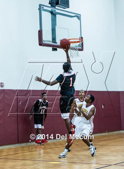 Thumbnail 1 in Strawberry Crest @ Brooks DeBartolo Collegiate photogallery.