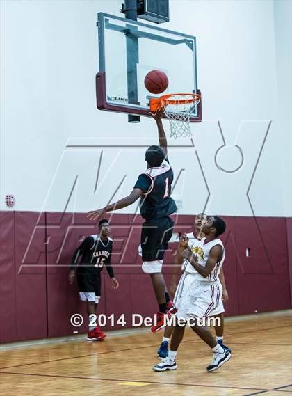 Thumbnail 2 in Strawberry Crest @ Brooks DeBartolo Collegiate photogallery.