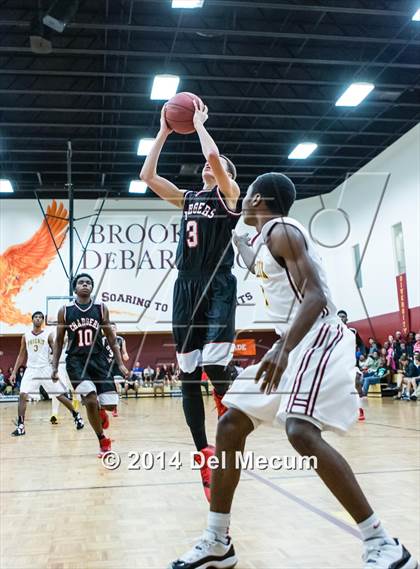 Thumbnail 1 in Strawberry Crest @ Brooks DeBartolo Collegiate photogallery.