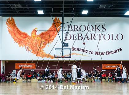 Thumbnail 1 in Strawberry Crest @ Brooks DeBartolo Collegiate photogallery.