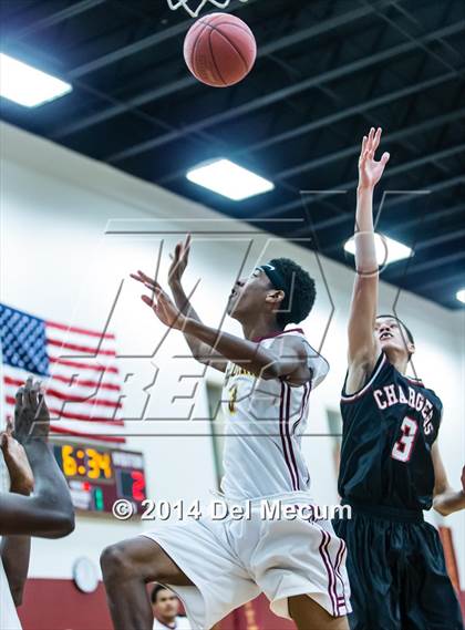 Thumbnail 3 in Strawberry Crest @ Brooks DeBartolo Collegiate photogallery.