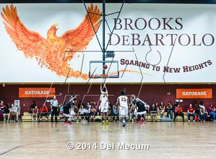 Thumbnail 1 in Strawberry Crest @ Brooks DeBartolo Collegiate photogallery.