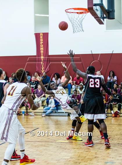 Thumbnail 2 in Strawberry Crest @ Brooks DeBartolo Collegiate photogallery.