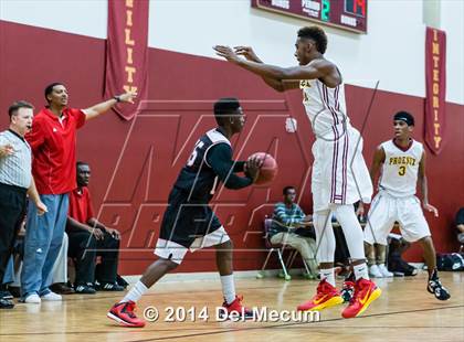 Thumbnail 1 in Strawberry Crest @ Brooks DeBartolo Collegiate photogallery.