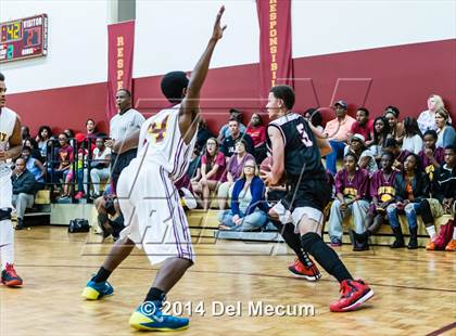 Thumbnail 3 in Strawberry Crest @ Brooks DeBartolo Collegiate photogallery.