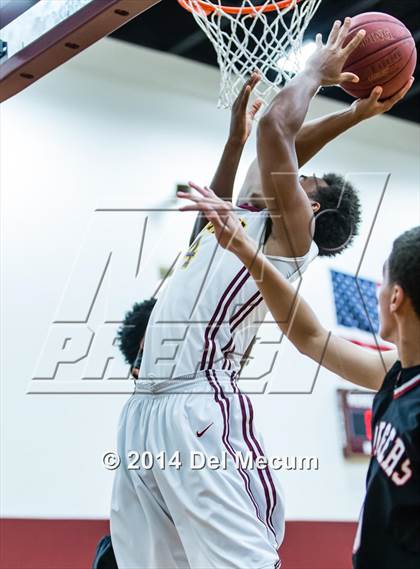 Thumbnail 3 in Strawberry Crest @ Brooks DeBartolo Collegiate photogallery.