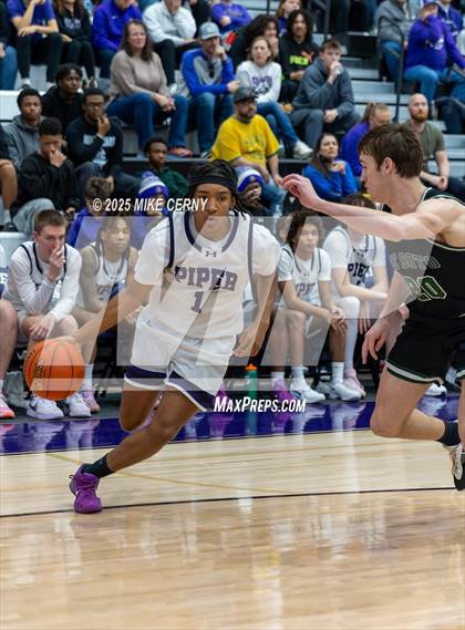 Thumbnail 1 in De Soto @ Piper (KSHSAA 5A Sub-State #2 Final) photogallery.