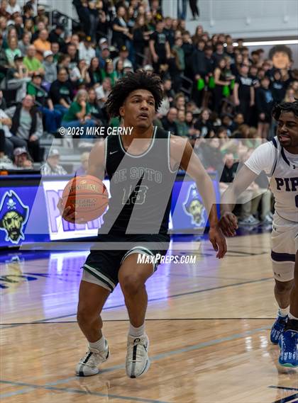 Thumbnail 3 in De Soto @ Piper (KSHSAA 5A Sub-State #2 Final) photogallery.