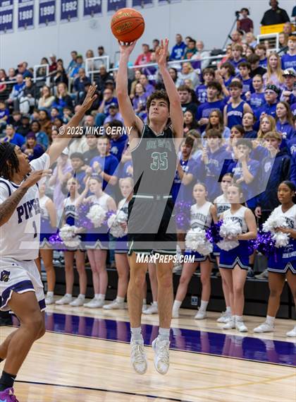 Thumbnail 2 in De Soto @ Piper (KSHSAA 5A Sub-State #2 Final) photogallery.