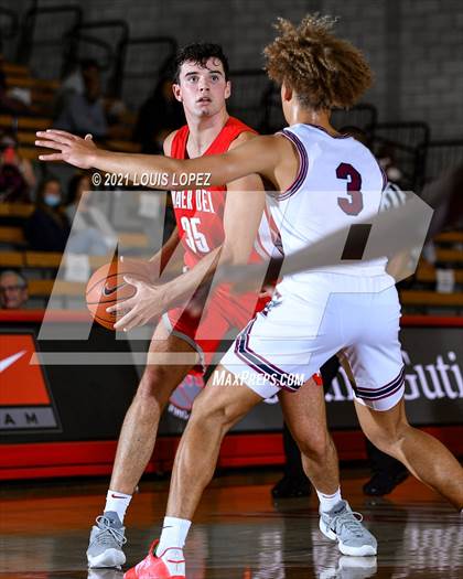 Thumbnail 3 in Capistrano Valley Christian @ Mater Dei (Mater Dei Extravaganza) photogallery.
