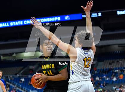 Thumbnail 2 in Brock vs. Madison (UIL 3A Final) photogallery.