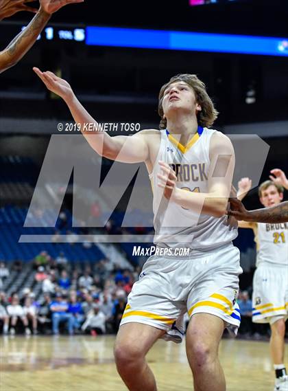 Thumbnail 1 in Brock vs. Madison (UIL 3A Final) photogallery.