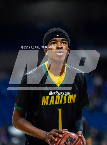 Thumbnail 1 in Brock vs. Madison (UIL 3A Final) photogallery.