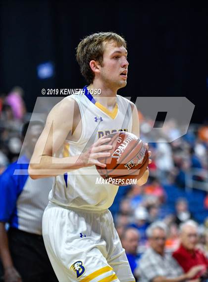 Thumbnail 2 in Brock vs. Madison (UIL 3A Final) photogallery.
