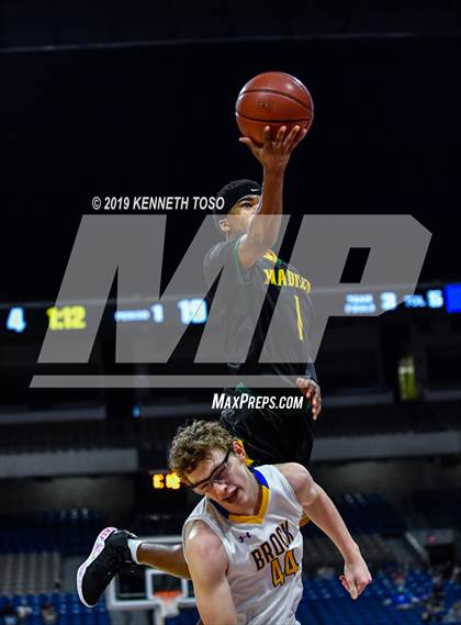 Thumbnail 3 in Brock vs. Madison (UIL 3A Final) photogallery.