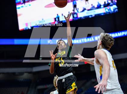 Thumbnail 2 in Brock vs. Madison (UIL 3A Final) photogallery.