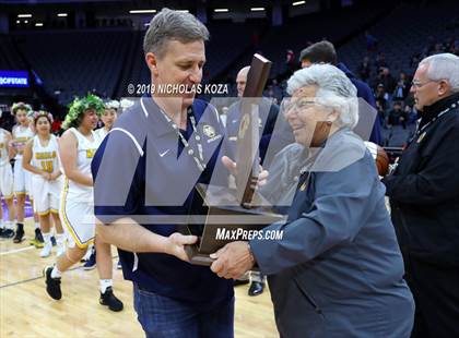 Thumbnail 2 in Menlo School vs. Rolling Hills Prep (CIF State D2 Final) photogallery.