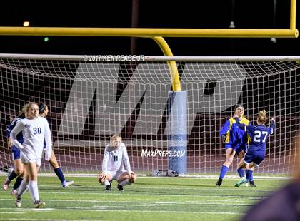 Thumbnail 2 in Norwin vs. Conestoga Valley (PIAA Class 4A Semifinal) photogallery.
