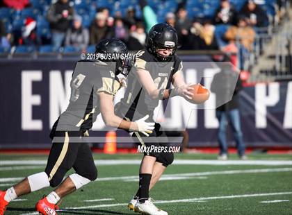 Thumbnail 1 in Bishop Fenwick vs. Ashland (MIAA D6 Final) photogallery.