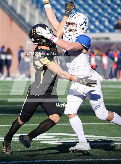 Thumbnail 3 in Bishop Fenwick vs. Ashland (MIAA D6 Final) photogallery.