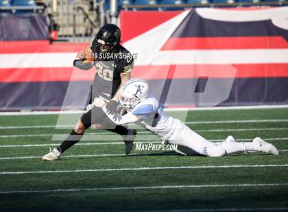 Thumbnail 1 in Bishop Fenwick vs. Ashland (MIAA D6 Final) photogallery.