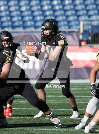 Thumbnail 3 in Bishop Fenwick vs. Ashland (MIAA D6 Final) photogallery.