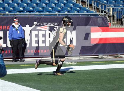 Thumbnail 2 in Bishop Fenwick vs. Ashland (MIAA D6 Final) photogallery.