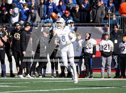 Thumbnail 1 in Bishop Fenwick vs. Ashland (MIAA D6 Final) photogallery.