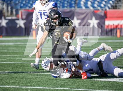 Thumbnail 3 in Bishop Fenwick vs. Ashland (MIAA D6 Final) photogallery.